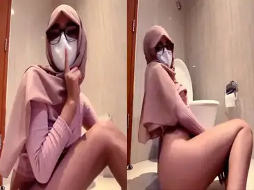 Bokep Indo Kompilasi Hijabers Polos Yang Terjerumus Dosa poster